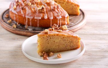 Light banana cake with icing