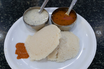 A plate of idli