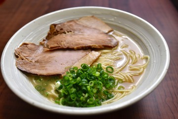 豚骨ラーメン