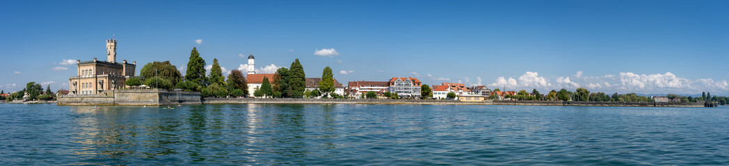 Fototapeta na wymiar Panorama Langenargen am Bodensee