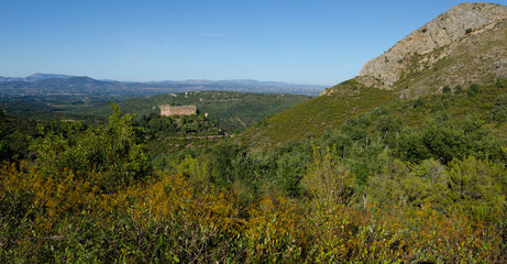 Fototapeta premium Landschaft bei Castenou in Okzitanien in Frankreich