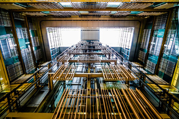 豊島区役所の構造 © kanzilyou