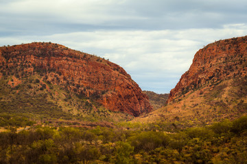 Obraz premium Simpson Gap, MacDonnell National Park, Northern Territory, Australia