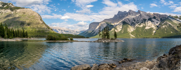 Lake Minnewanka, Banff