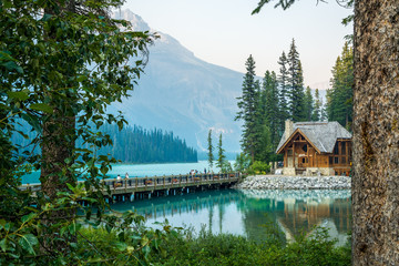 Naklejka premium Canada rockies, Yoho national park, Emerald lake