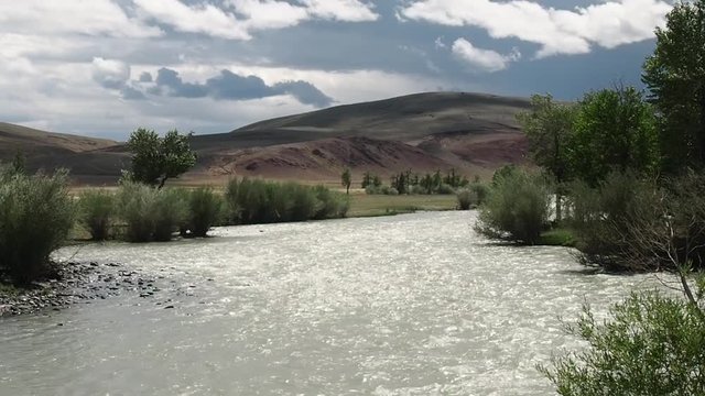 Views of the river Chuya. Altai.