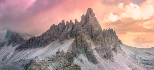 Foto auf Acrylglas Dolomiten Blick auf den Bergrücken von Tre Cime di Lavaredo, Südtirol, Dolomiten Italienische Alpen