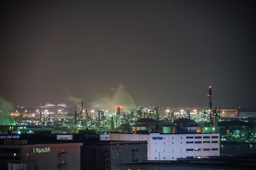 川崎マリエン（神奈川県川崎市）から見える京浜工業地帯４２