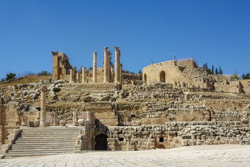 Obraz premium Ancient ruins of the temple of Jerash - Jordan