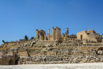Obraz premium Ruins of the ancient temple of Jerash - Jordan
