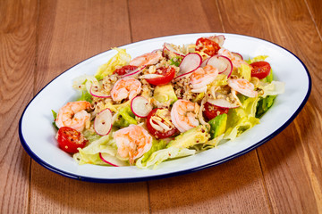 Salad with prawn