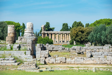 Fototapeta premium ancient greek archeological sites Paestum, Italy