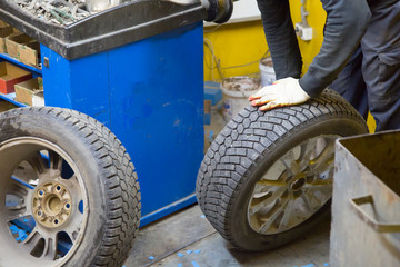 Tire service. Tires and wheels.