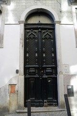 residencial area of lisbon with colorful houses