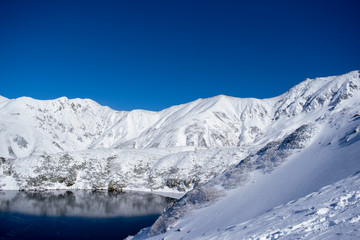 Obraz premium 立山みくりが池雪景色