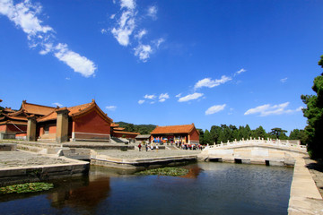 Fototapeta premium Chinese ancient architecture in Eastern Royal Tombs of the Qing Dynasty, china