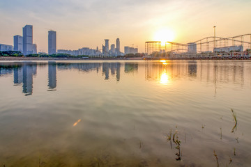 Fototapeta premium City Nightscape of Xiangmihu Park, Shenzhen