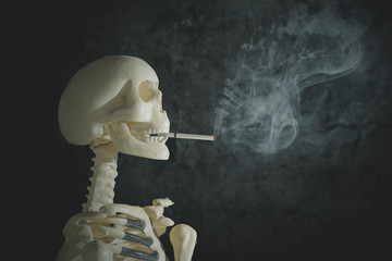 Human skeleton with a cigarette