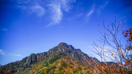 日本、霊峰・石鎚山の絶景、四国、愛媛県、高知県、秋の紅葉