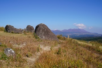 阿蘇くじゅう連山の中央に位置するパワースポット・押戸石の丘