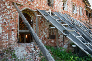 Holy Trinity Anzersky monastery of the Solovki monastery on an island Anzer (Russia, Arkhangelsk region, Solovki) © Konstantin