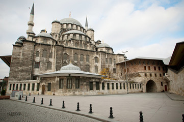 Obraz premium Al Sophia Mosque in Sambul shot in daylight