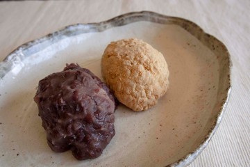 きな粉と餡子のおはぎ