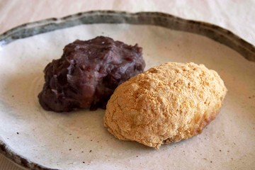 きな粉と餡子のおはぎ