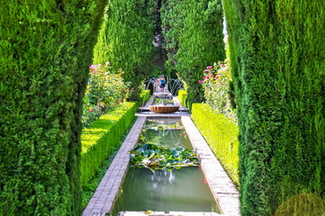 Generalife gardens near Alhambra, Granada, Spain - obrazy, fototapety, plakaty