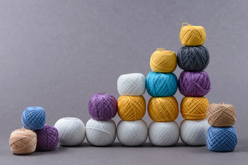 colored balls of thread