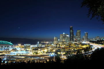 Seatlle skyline at night