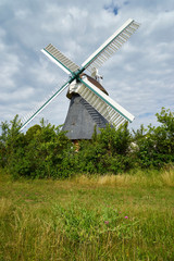 Fototapeta na wymiar Historische Windmühle bei Krokau, Kreis Plön, Probstei, Schleswig-Holstein, Deutschland