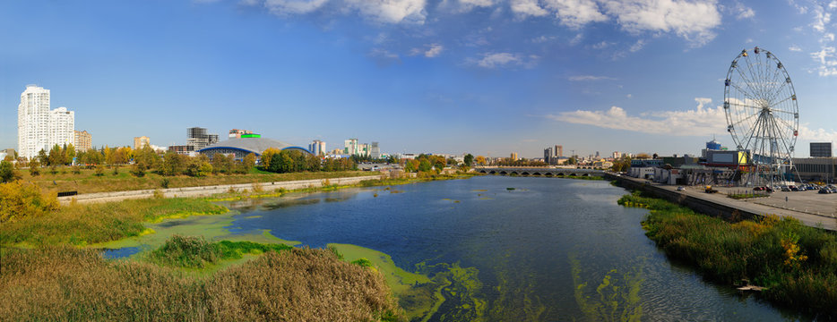 View of the Miass River from the bridge (Sverdlov Avenue). September 2018
