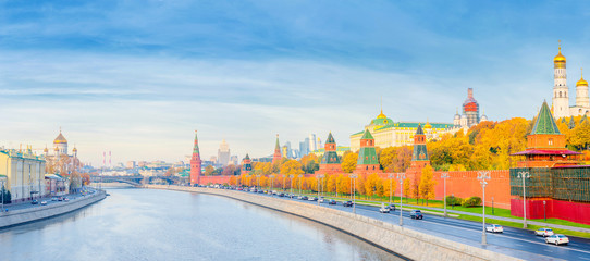 Panoramic view of the Moscow Kremlin and Moscow river in the autumn morning