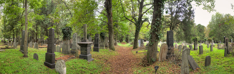 Der alte jüdische Friedhof auf dem Zentralfriedhof in Wien