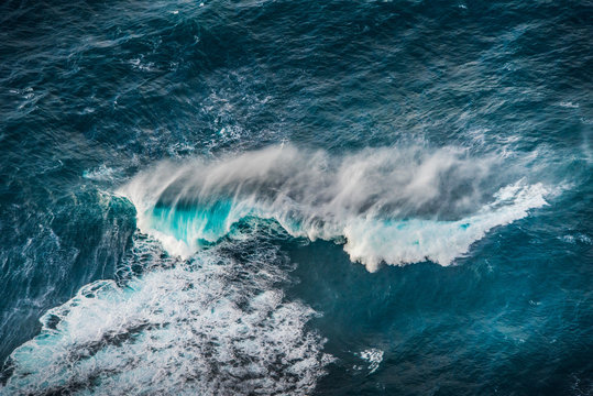 Waves of Madeira