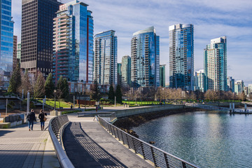 Obraz premium Vancouver Coal Harbor seawall walk