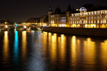 Fototapeta na wymiar Paris, France - October 21, 2018: Conciergerie and river Seine in Paris