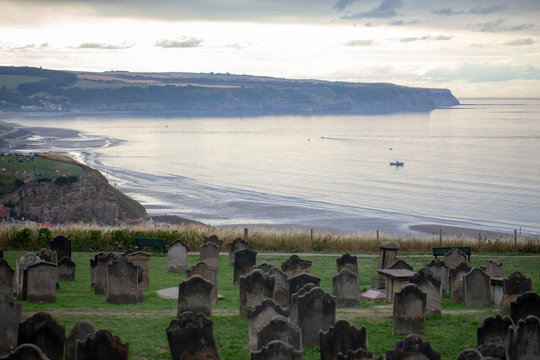 Cementerio junto a la Abad&iacute;a de Whitby