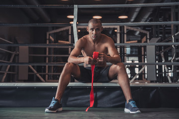 Obraz na płótnie Canvas Afro American boxer