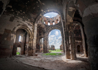 Fototapeta na wymiar Talin Cathedral in Aragatsotn Province, Armenia.