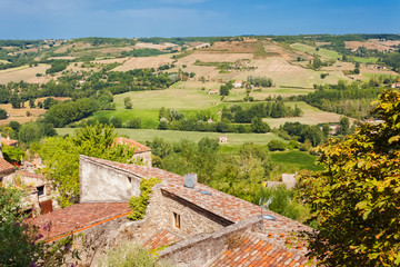 campagne française vue de Cordes-sur-Ciel, Tarn, Occitanie 