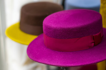  felt hat with ribbon