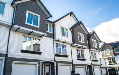 Nice and comfortable neighborhood. Townhouses in the suburbs of Canada. Booming real estate.