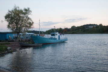 Fototapeta premium boats on the lake, ships, sunrise, sunset