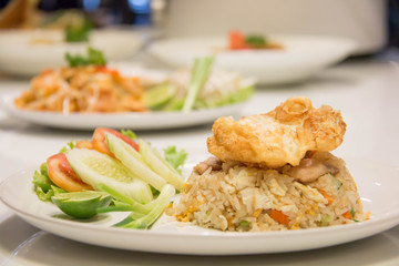 Fried rice with eggs