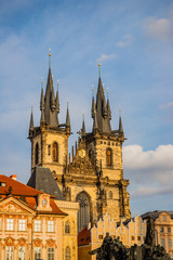 Fototapeta na wymiar Église de Notre-Dame-de-Týn Place de la Vieille-Ville de Prague