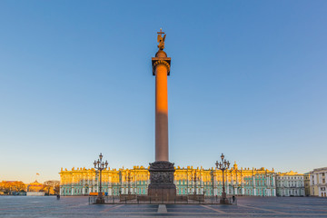 Fototapeta na wymiar Palace square with Winter Palace, Hermitage museum and Alexander Column at morning in Saint Petersburg, St. Petersburg, Russia.