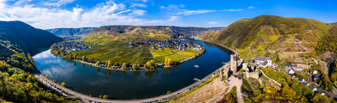 Aerial view, Poltersdorf with vineyards and the castle Metternich, Mosel, Cochem-Zell district, Rhineland-Palatinate, Germany