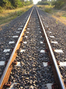 railroad tracks to horizon
